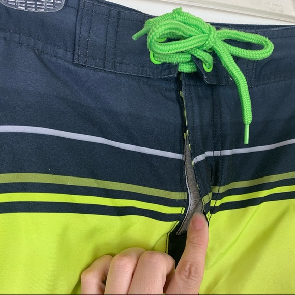 O’rageous Men’s Medium Swim Trunks Board Shorts Green Blue Pockets Draw String - Picture 3 of 7